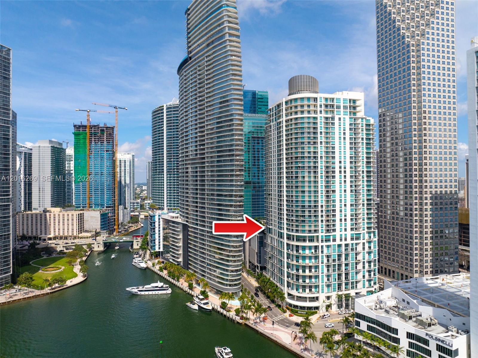 300 S Biscayne Blvd #L-L02 Miami, FL 33131