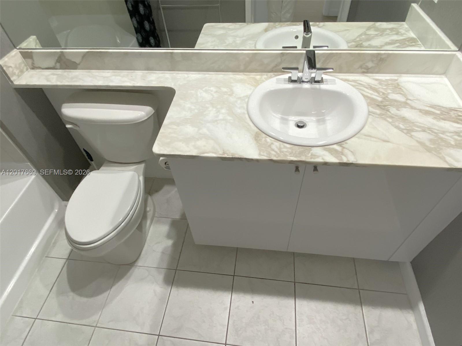 image The Venture at Aventura16