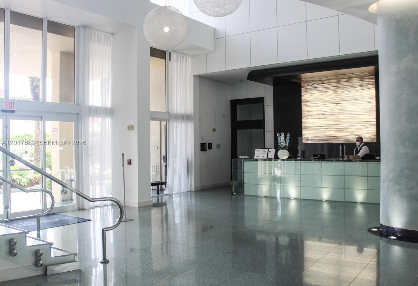 image The Venture at Aventura19