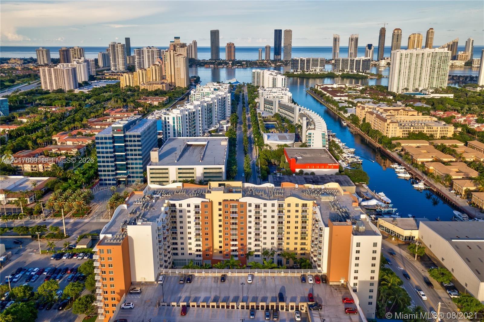 image The Venture at Aventura32