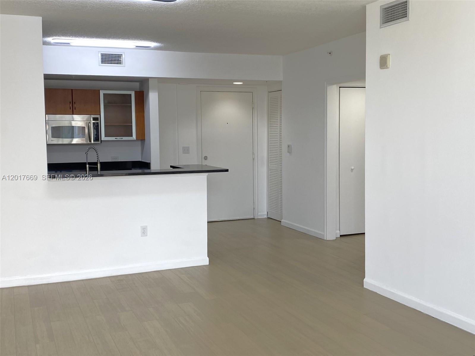 image The Venture at Aventura6