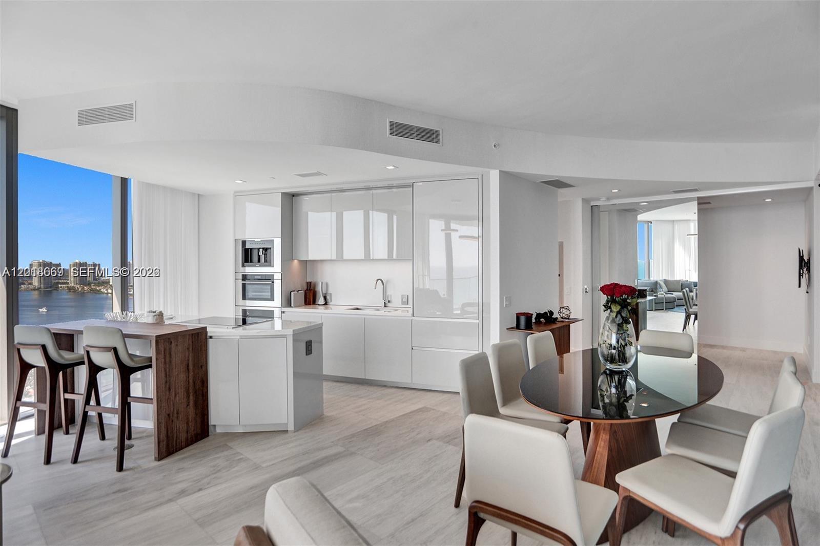18975 Collins Ave #2204 Sunny Isles Beach, FL 33160