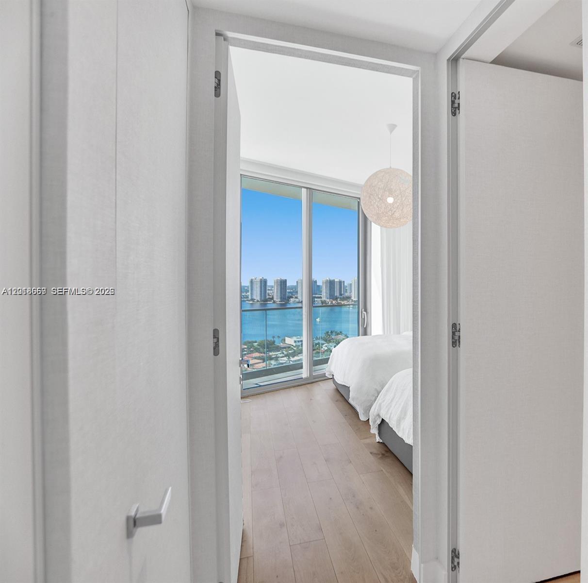 18975 Collins Ave #2204 Sunny Isles Beach, FL 33160