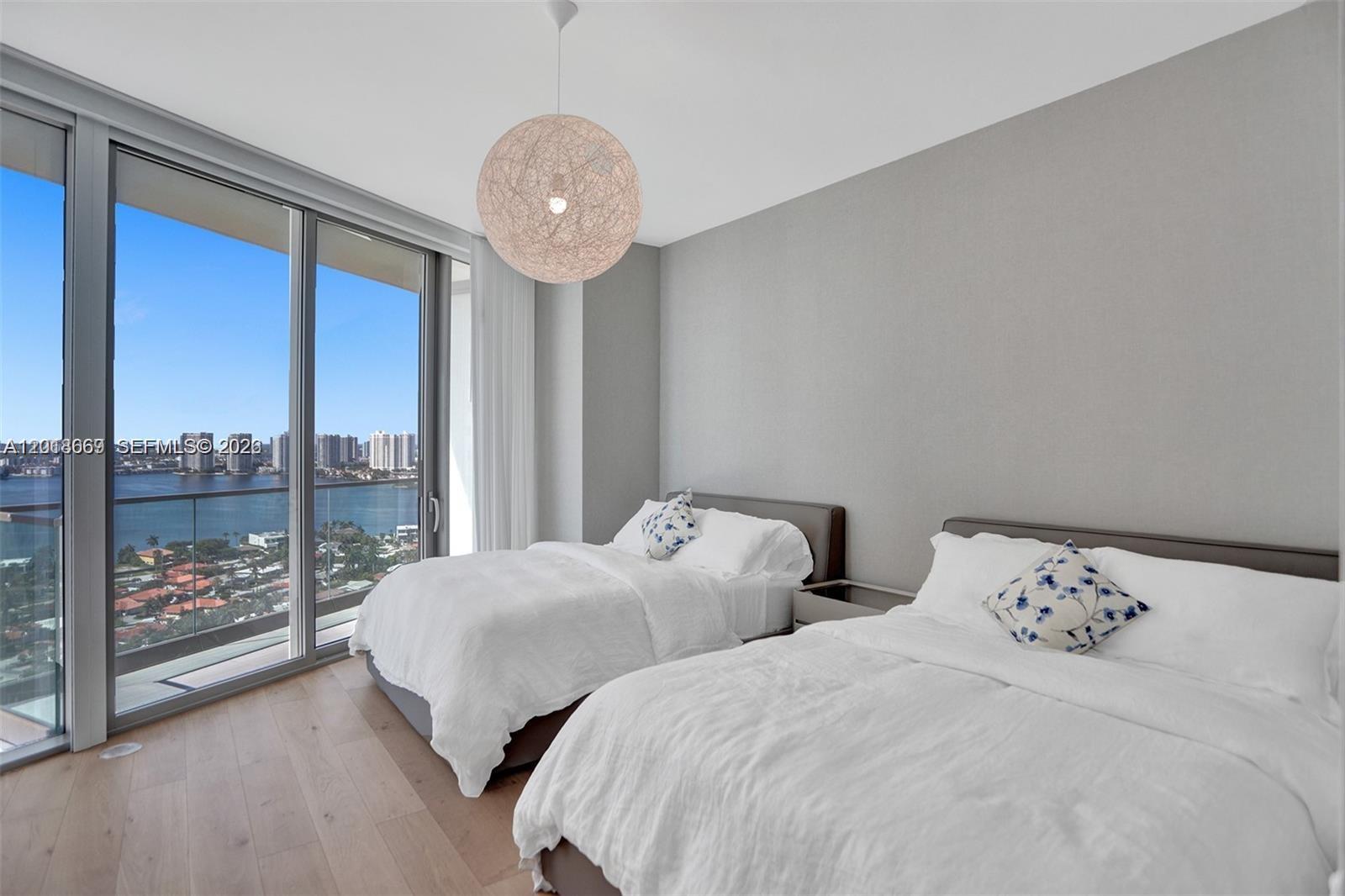 18975 Collins Ave #2204 Sunny Isles Beach, FL 33160