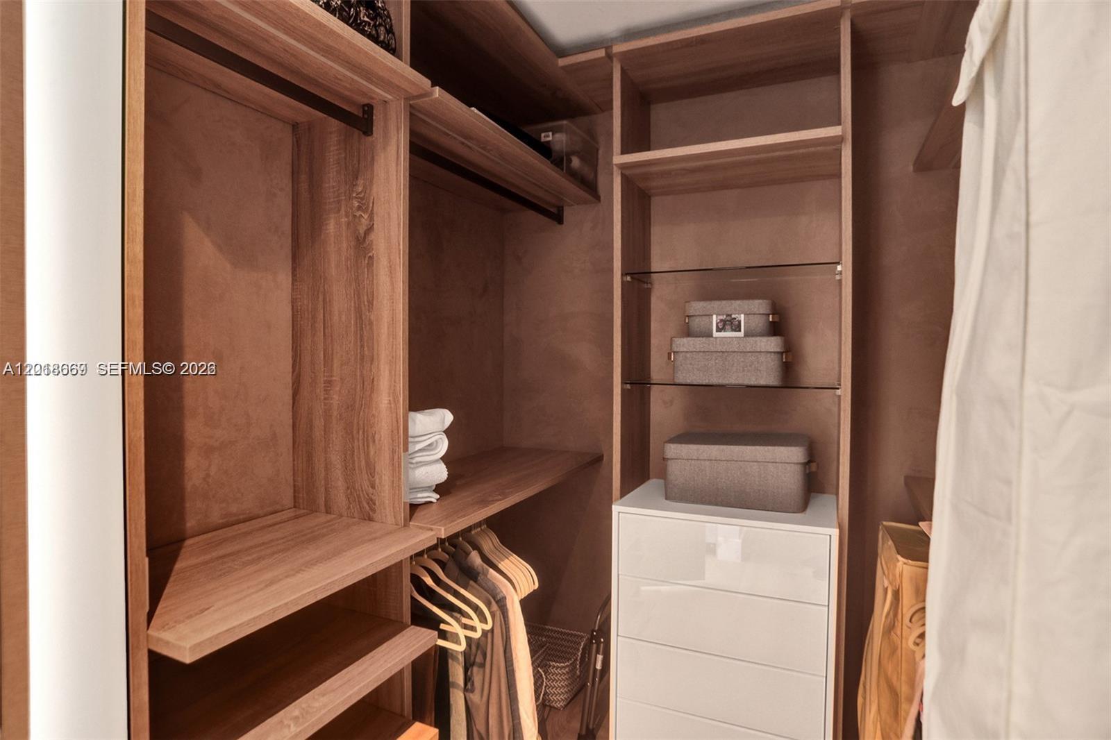 18975 Collins Ave #2204 Sunny Isles Beach, FL 33160