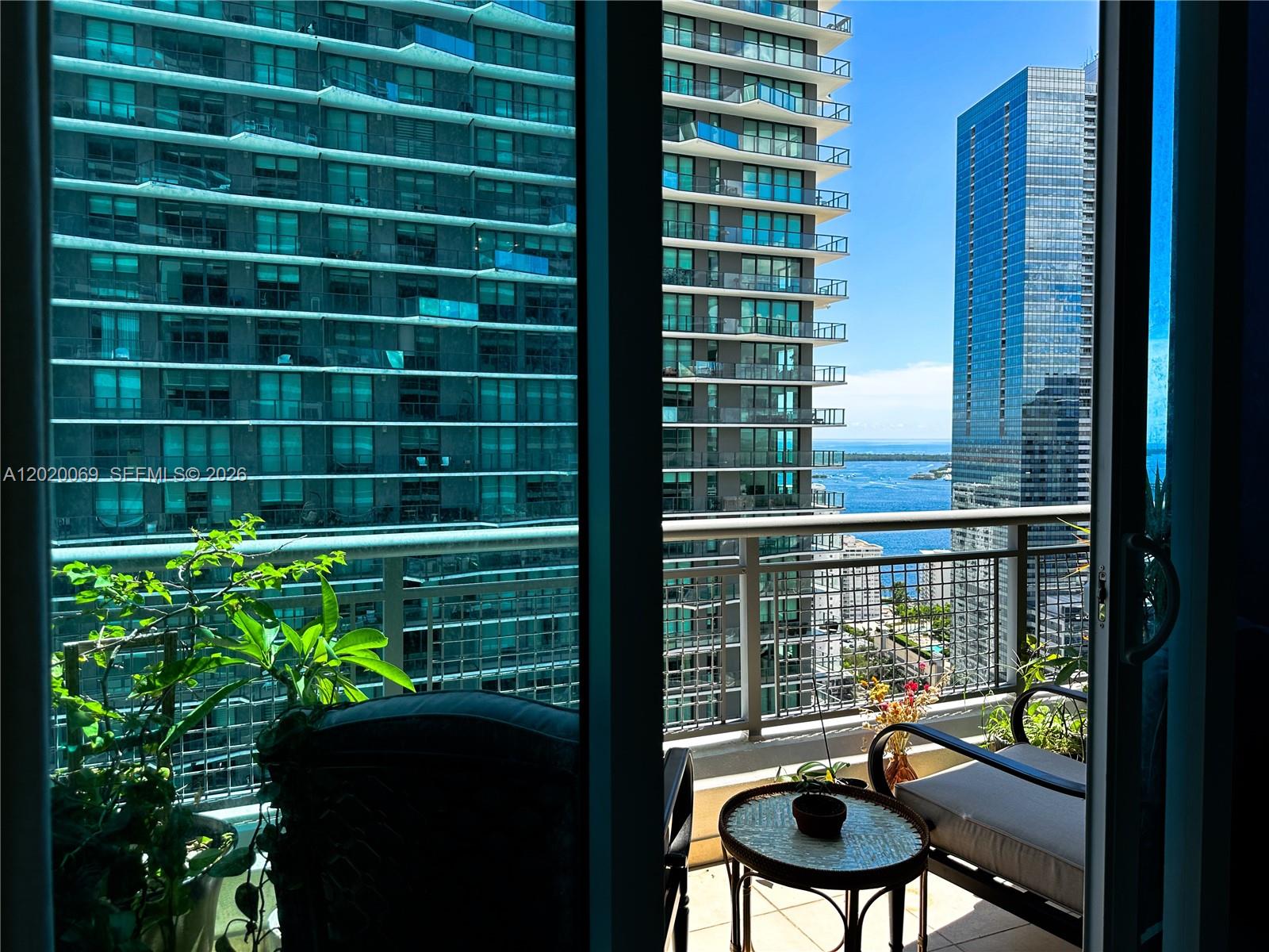 image Infinity at Brickell11