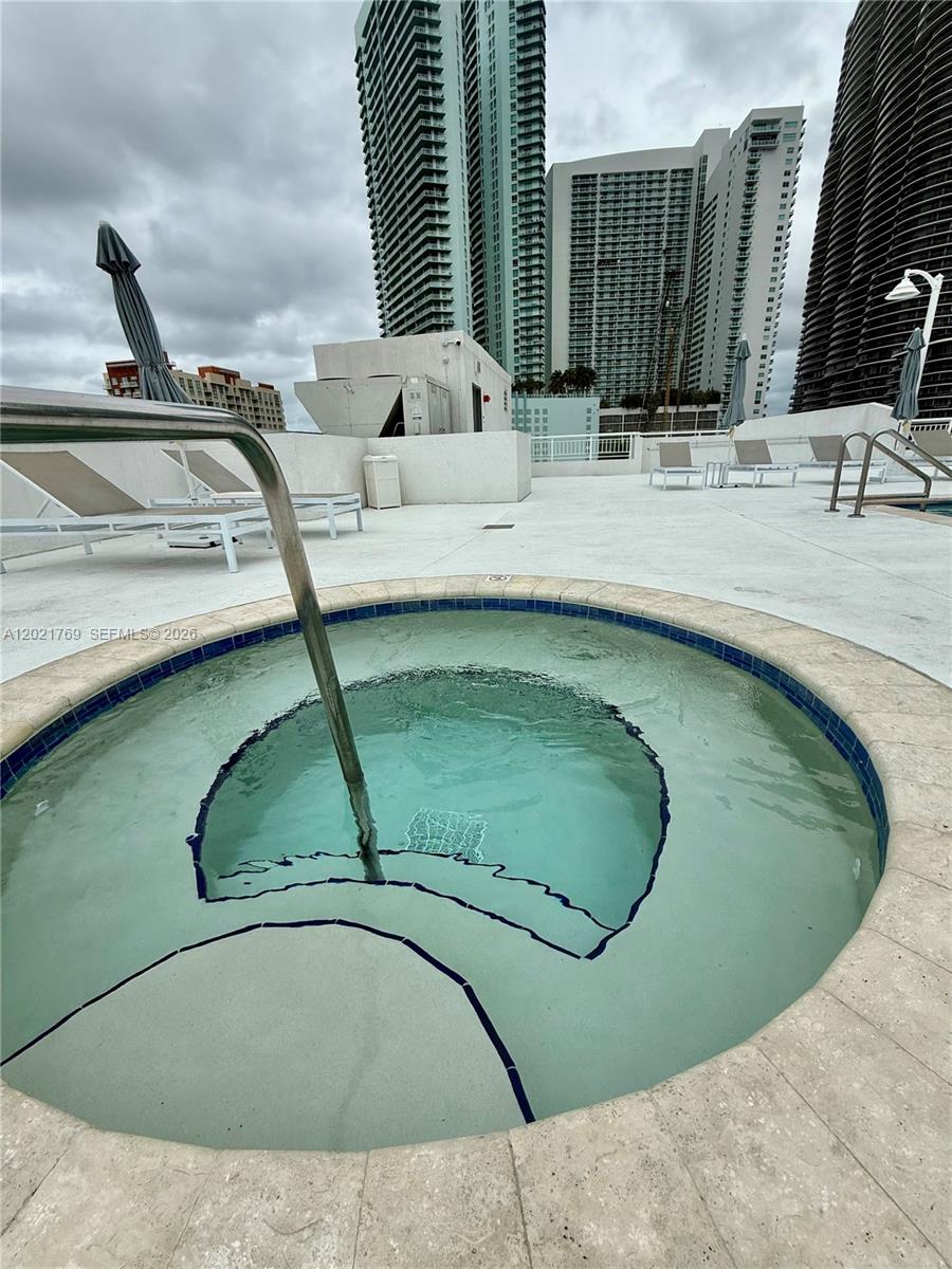 image 1800 Biscayne Plaza35