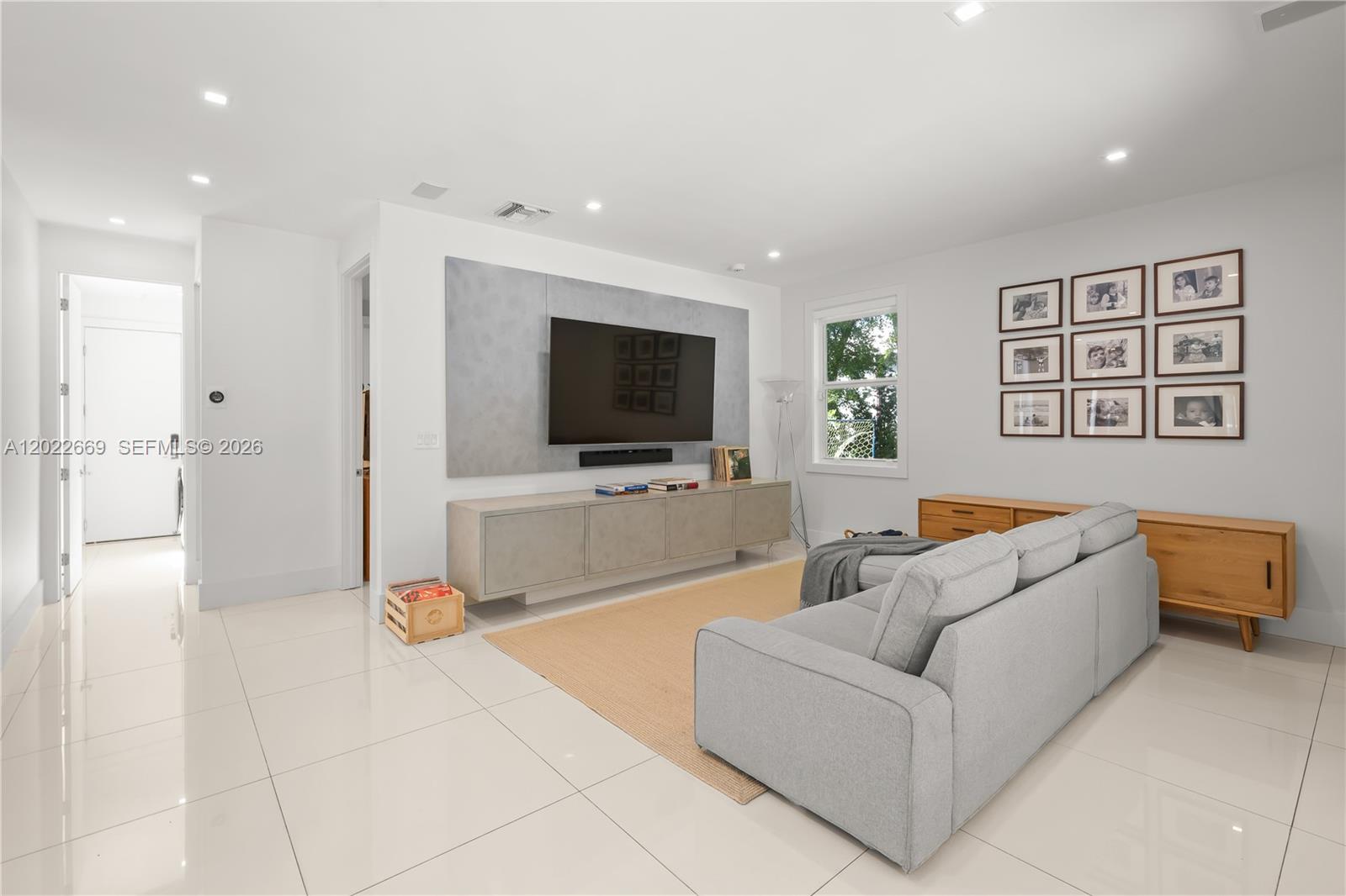 5700 SW 86th St South Miami, FL 33143
