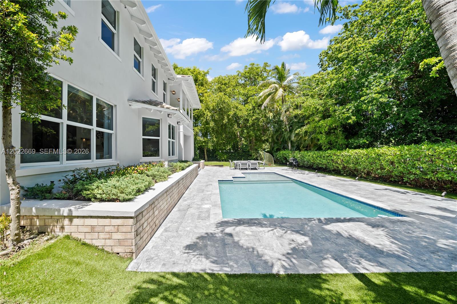 5700 SW 86th St South Miami, FL 33143