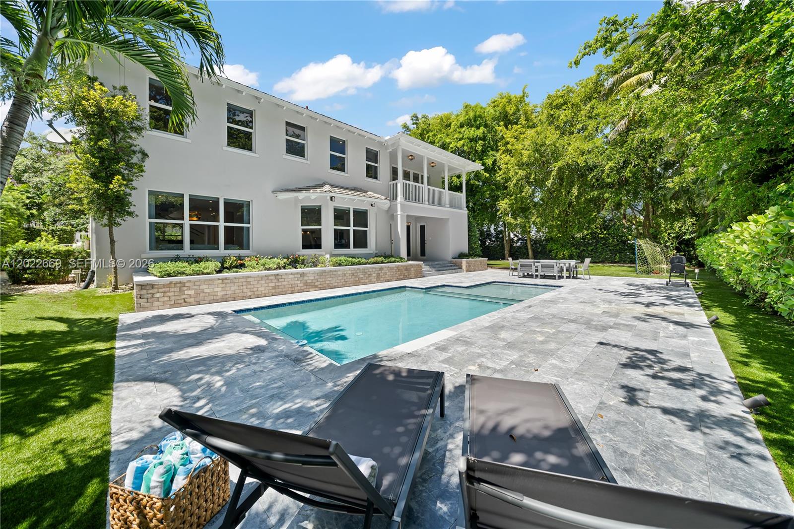 5700 SW 86th St South Miami, FL 33143