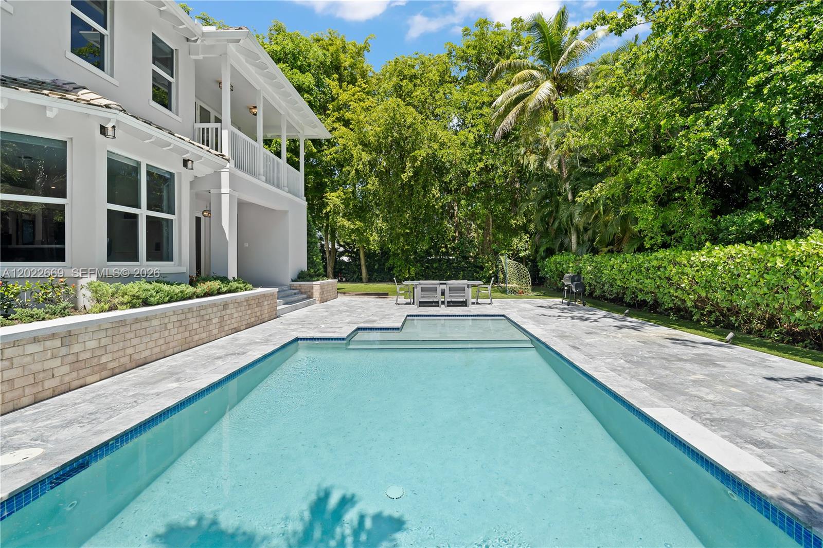 5700 SW 86th St South Miami, FL 33143