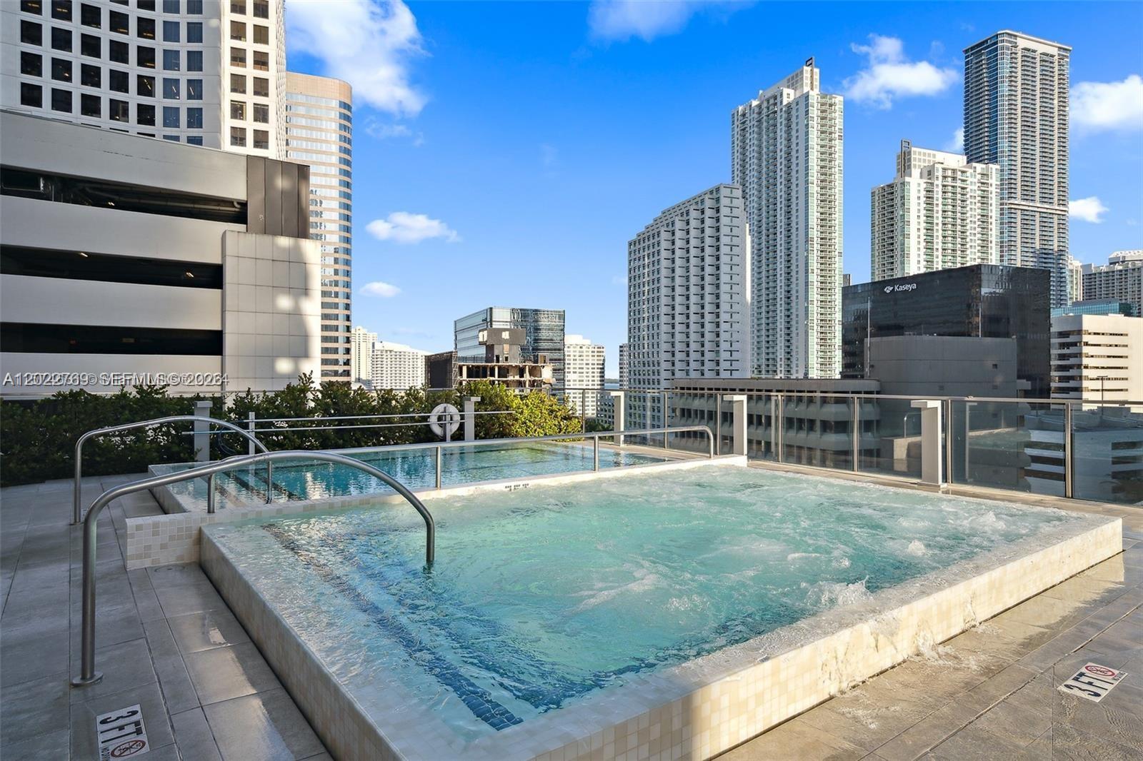 68 SE 6th St #810 Miami, FL 33131