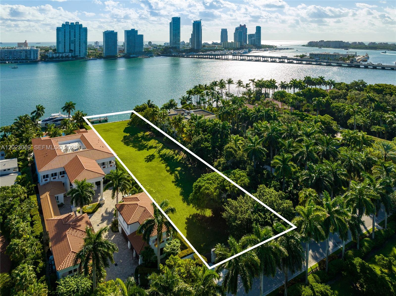 36 Star Is Dr Miami Beach, FL 33139