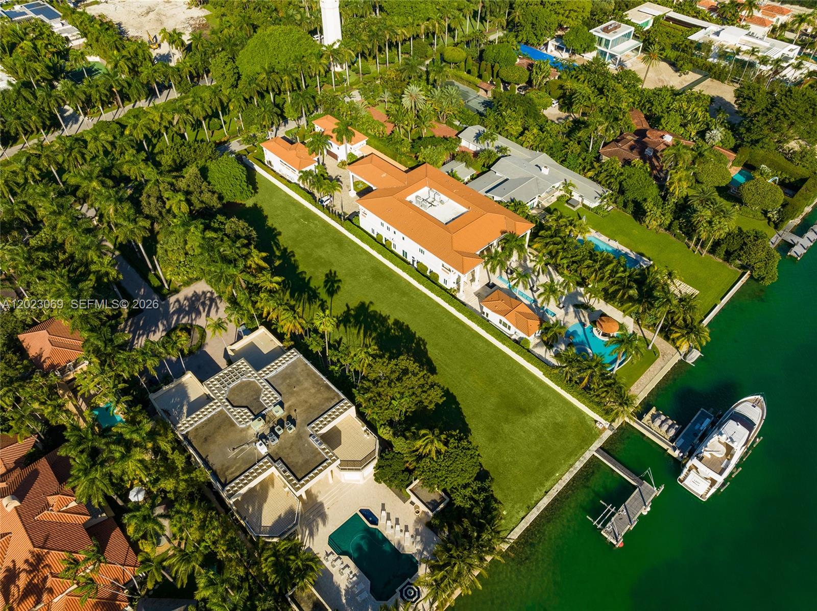 36 Star Is Dr Miami Beach, FL 33139