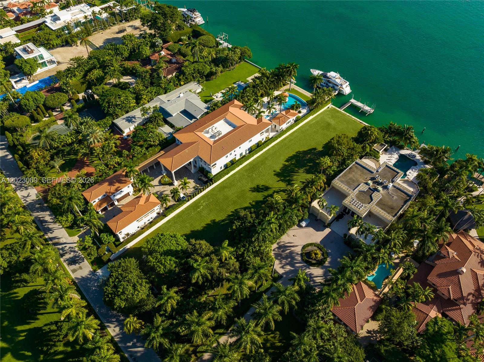 36 Star Is Dr Miami Beach, FL 33139