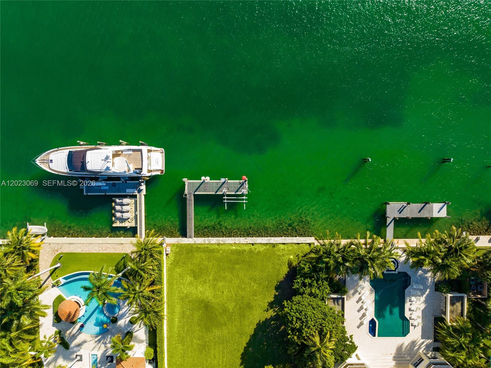 36 Star Is Dr Miami Beach, FL 33139