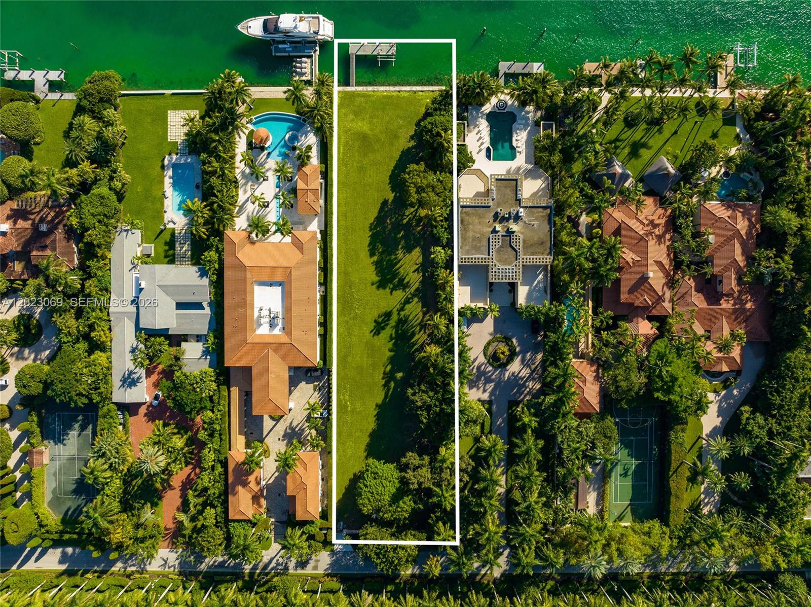 36 Star Is Dr Miami Beach, FL 33139
