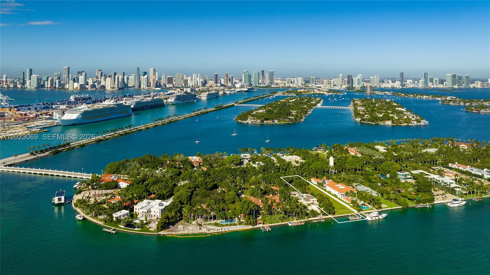 36 Star Is Dr Miami Beach, FL 33139