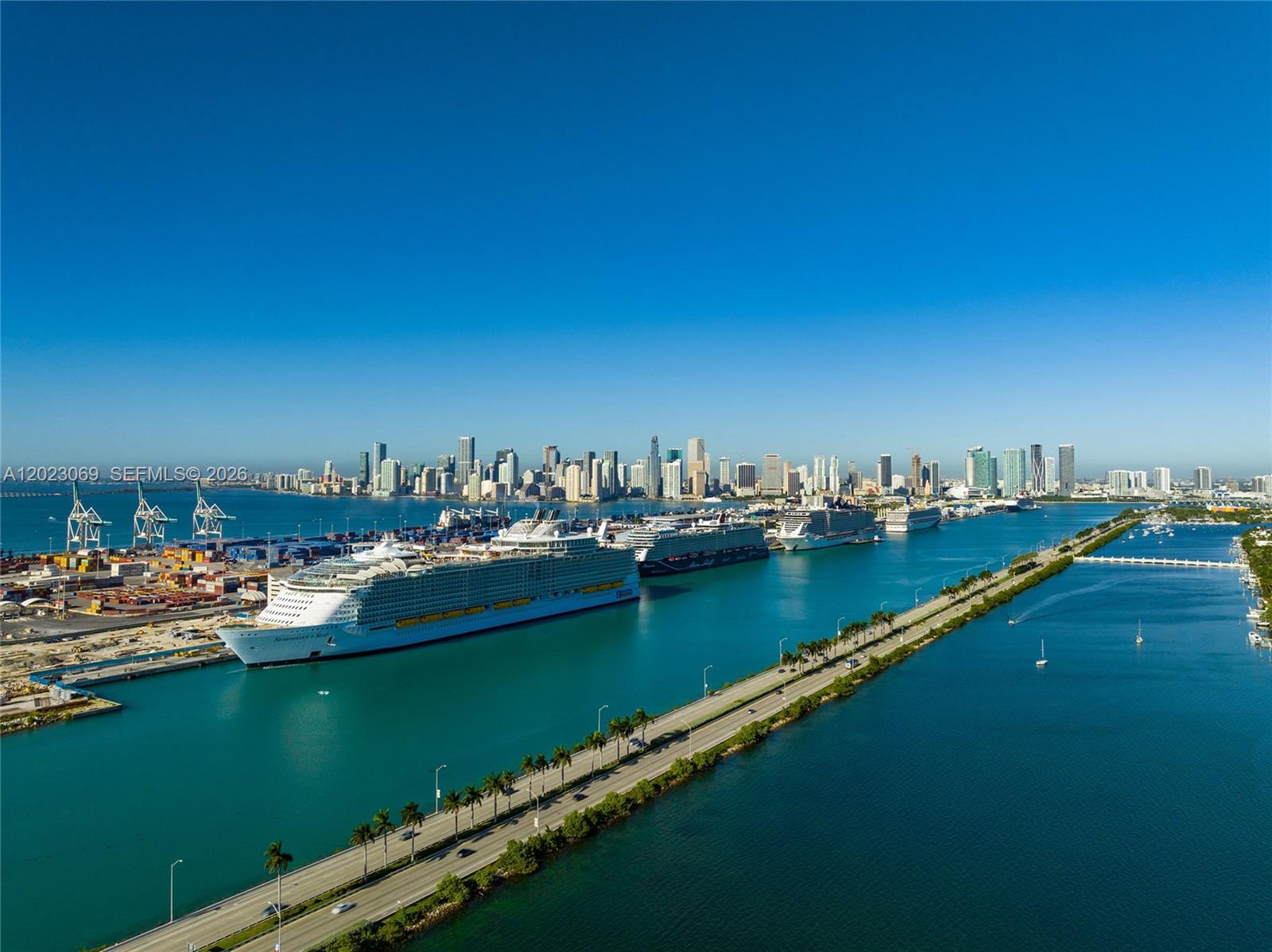 36 Star Is Dr Miami Beach, FL 33139