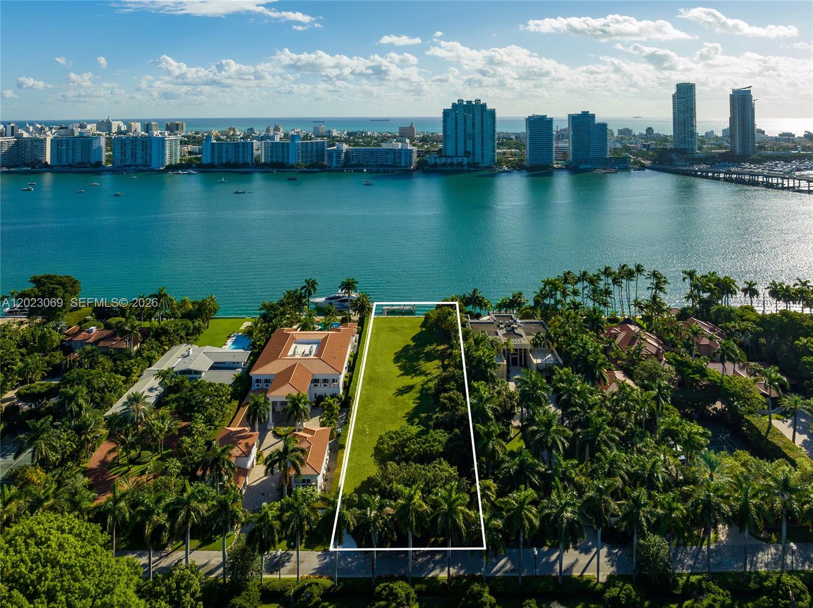 36 Star Is Dr Miami Beach, FL 33139