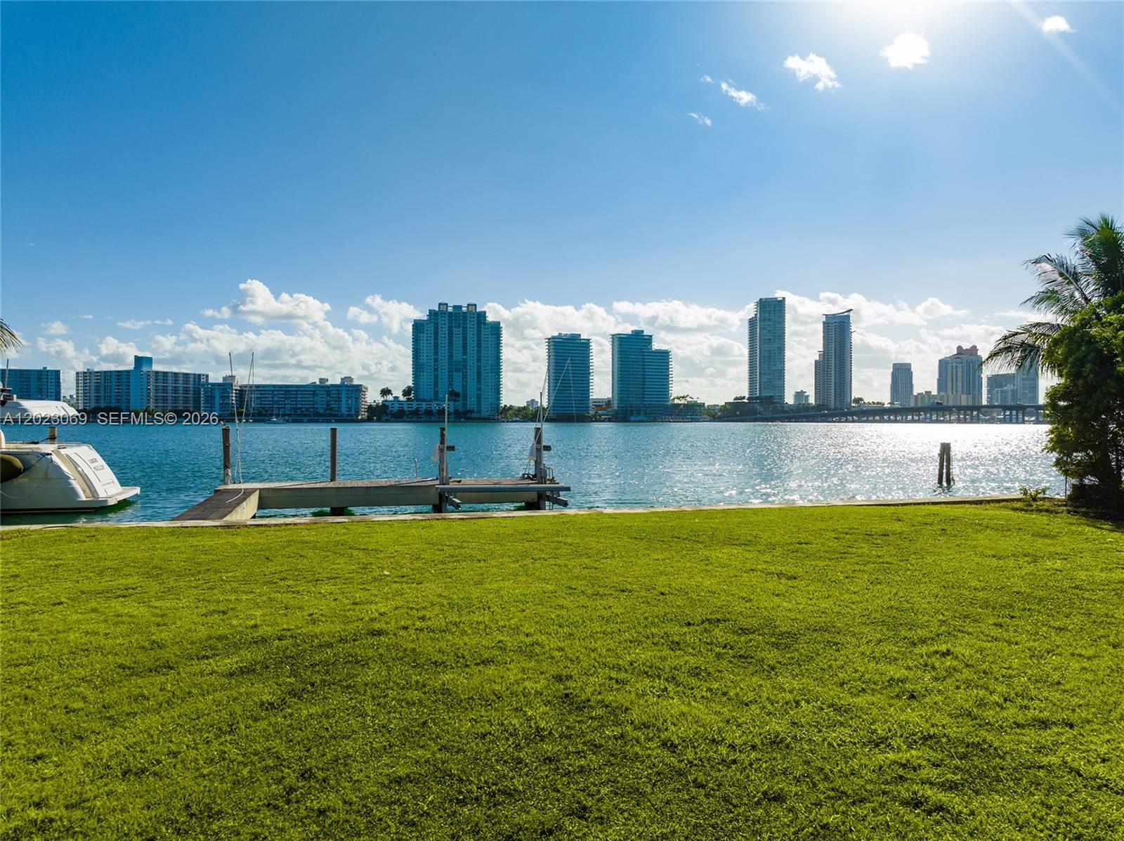 36 Star Is Dr Miami Beach, FL 33139