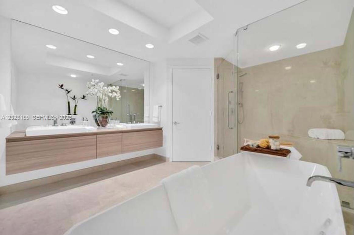 image Marina Palms Residences S8
