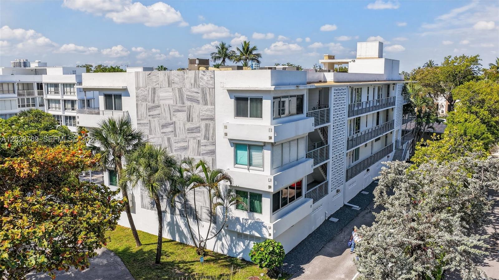 10240 Collins Ave #207 Bal Harbour, FL 33154