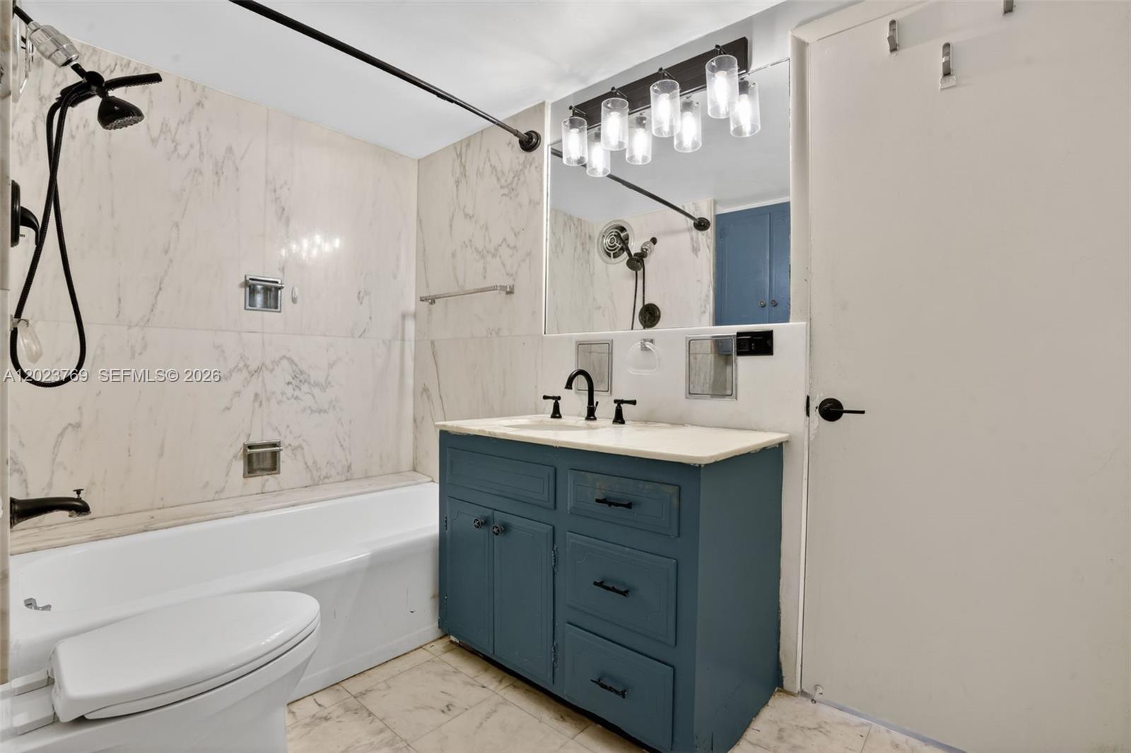 10240 Collins Ave #207 Bal Harbour, FL 33154