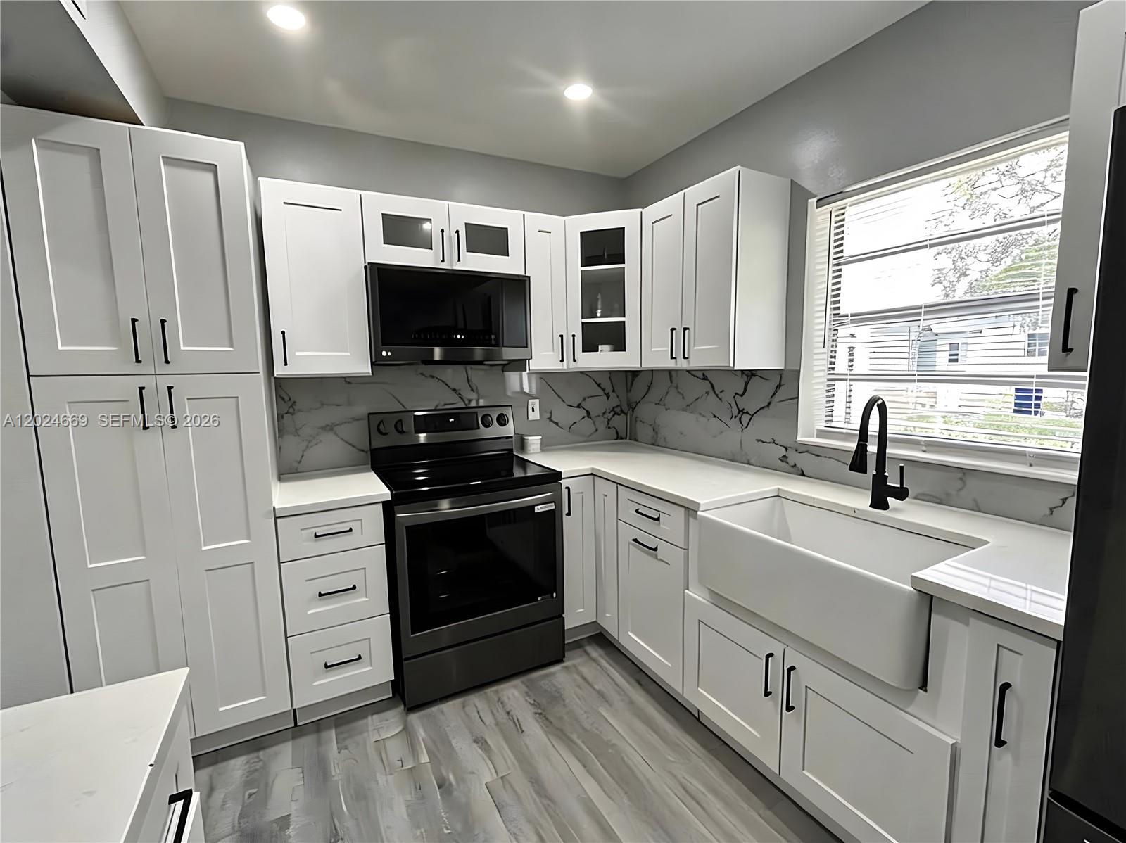 404 NW 18th Ave Fort Lauderdale, FL 33311