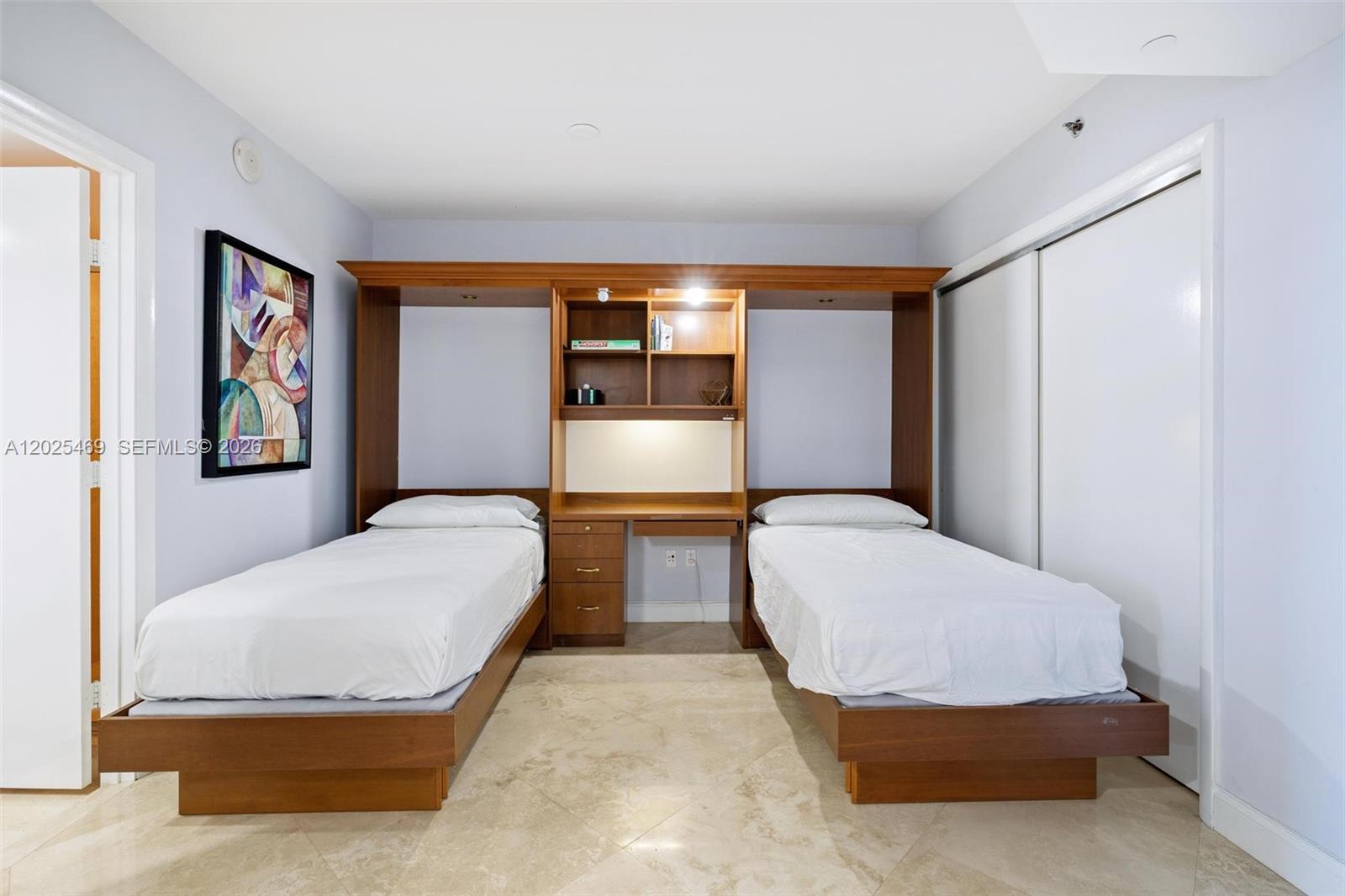 image Beach Club 214