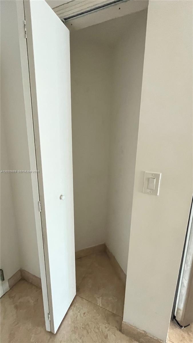 350 S Miami Ave #2302 Miami, FL 33130