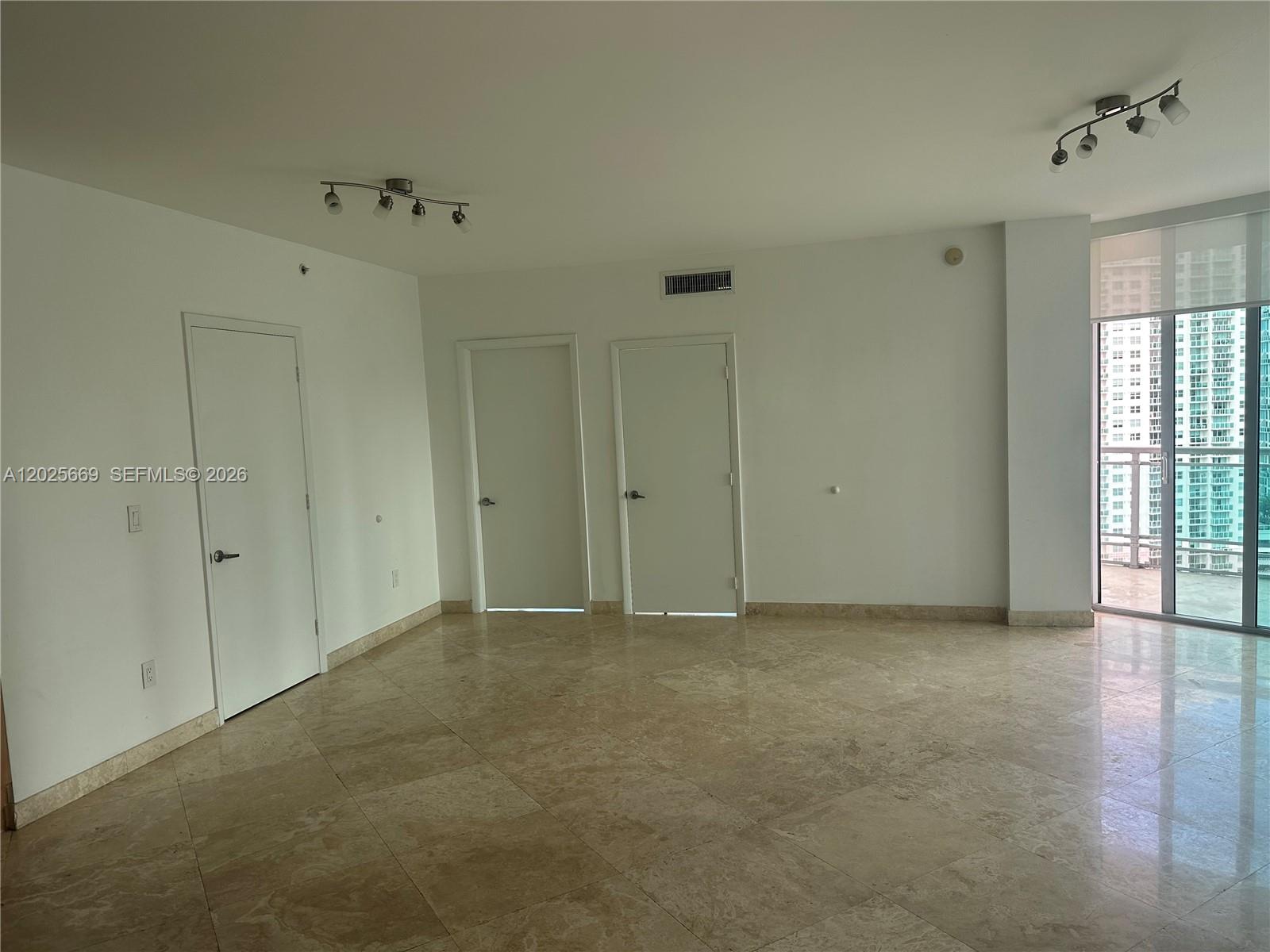 350 S Miami Ave #2302 Miami, FL 33130