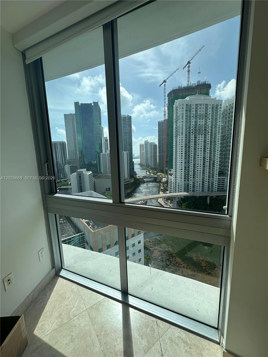 350 S Miami Ave #2302 Miami, FL 33130