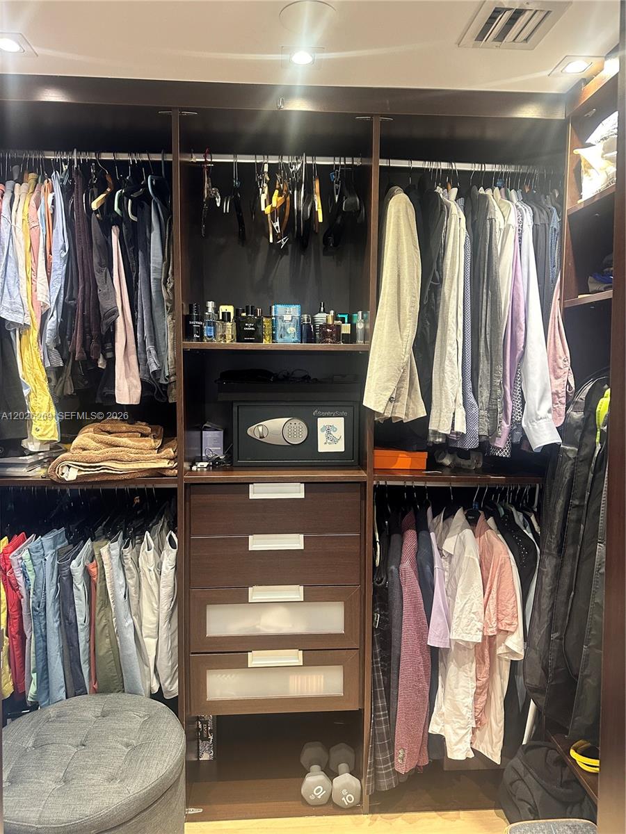400 Alton #1506 Miami Beach, FL 33139