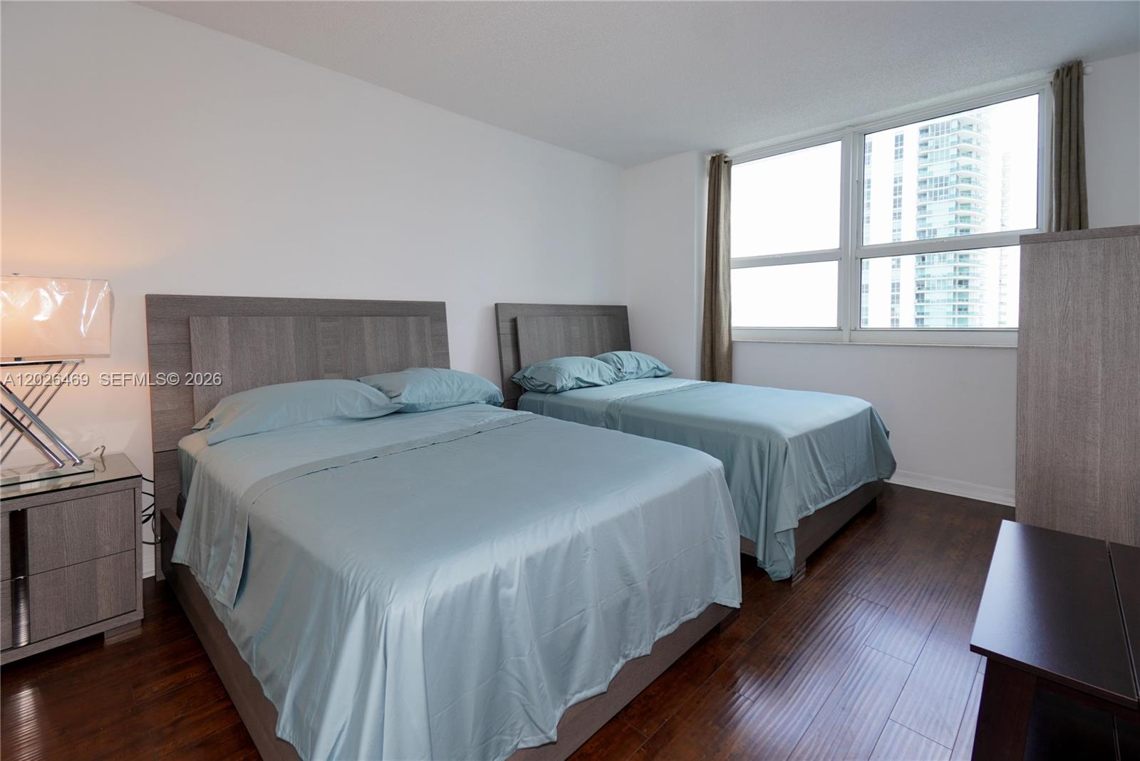 image The Mark on Brickell12