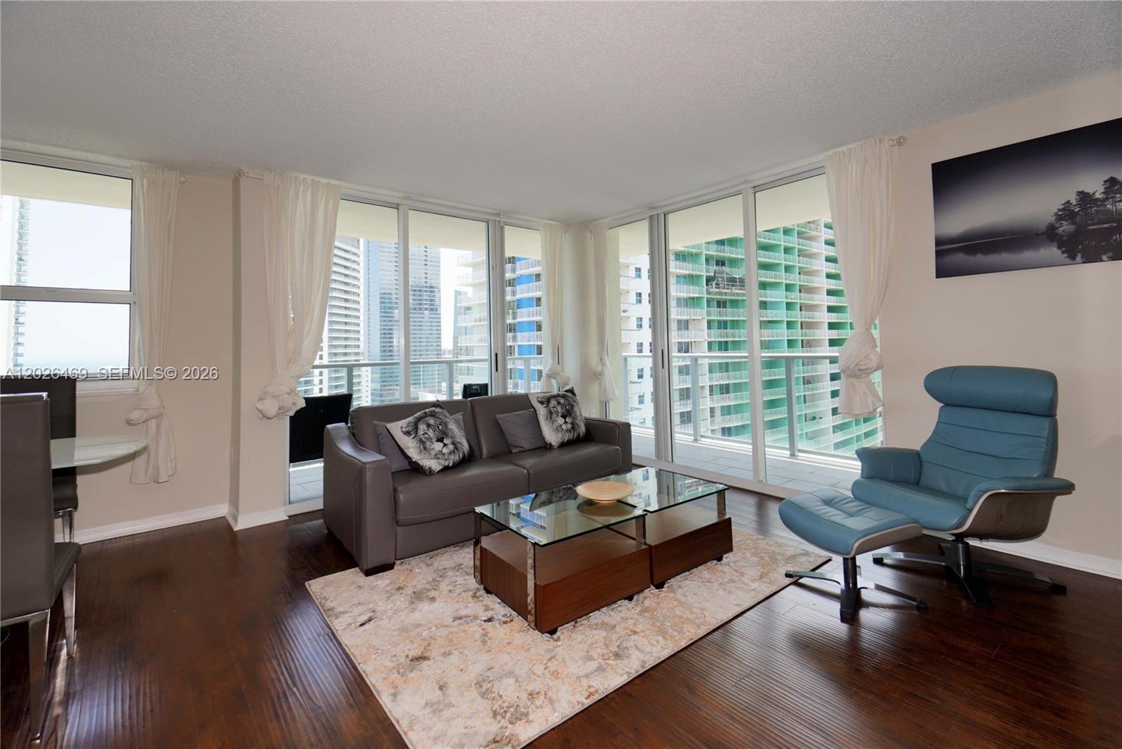 image The Mark on Brickell4