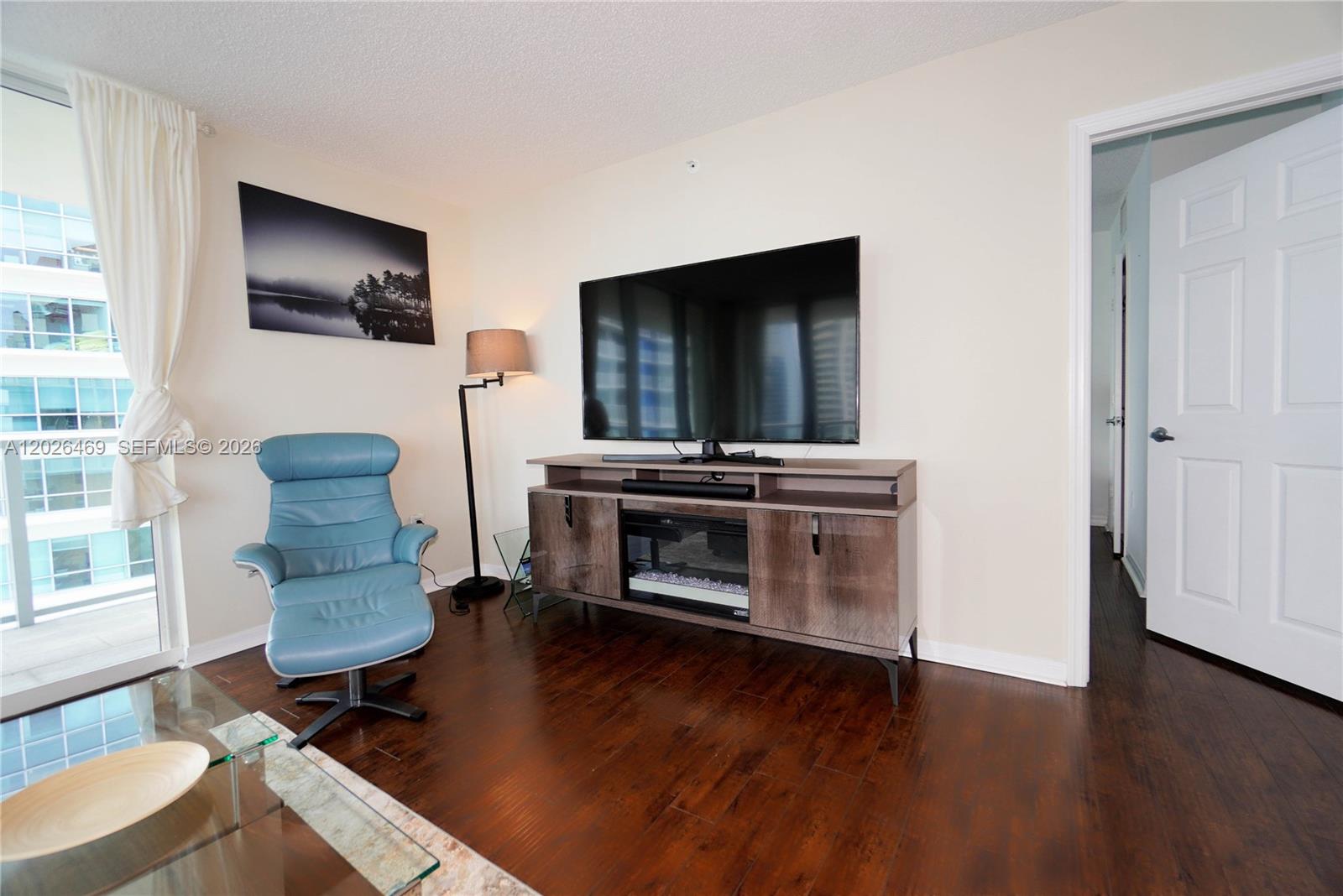 image The Mark on Brickell5