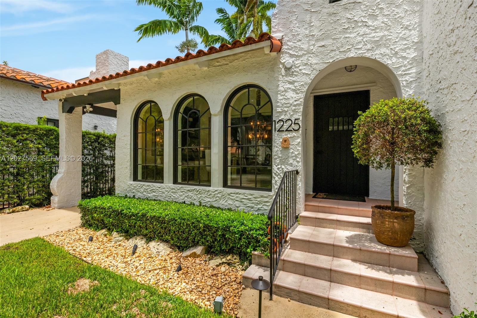 1225 Alhambra Cir Coral Gables, FL 33134