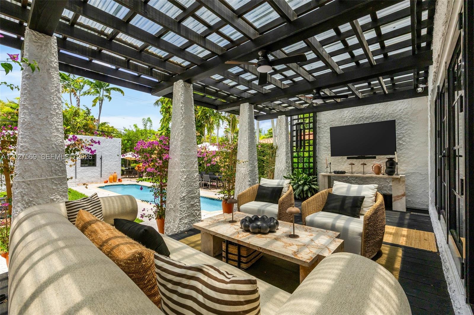 1225 Alhambra Cir Coral Gables, FL 33134