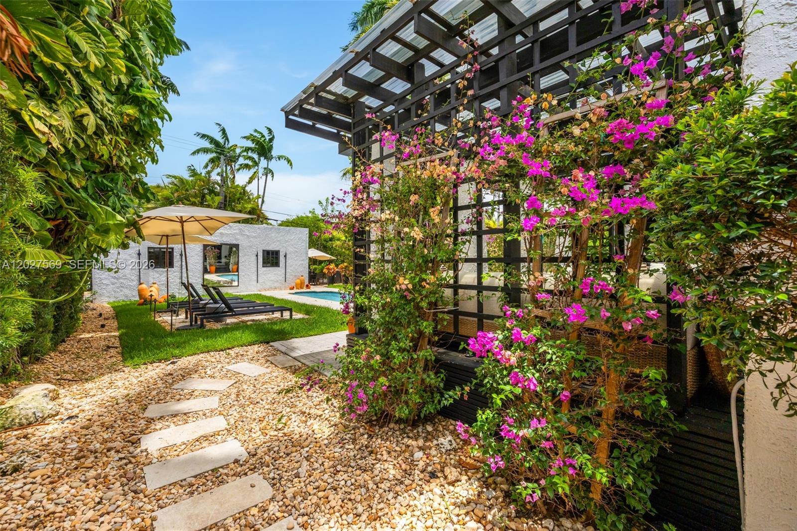 1225 Alhambra Cir Coral Gables, FL 33134