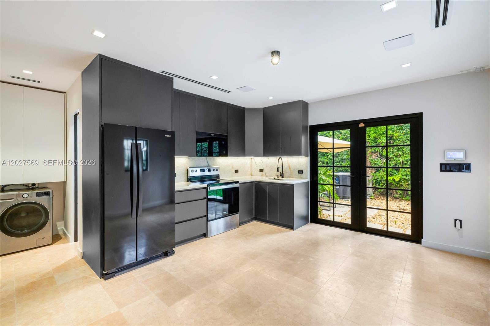 1225 Alhambra Cir Coral Gables, FL 33134