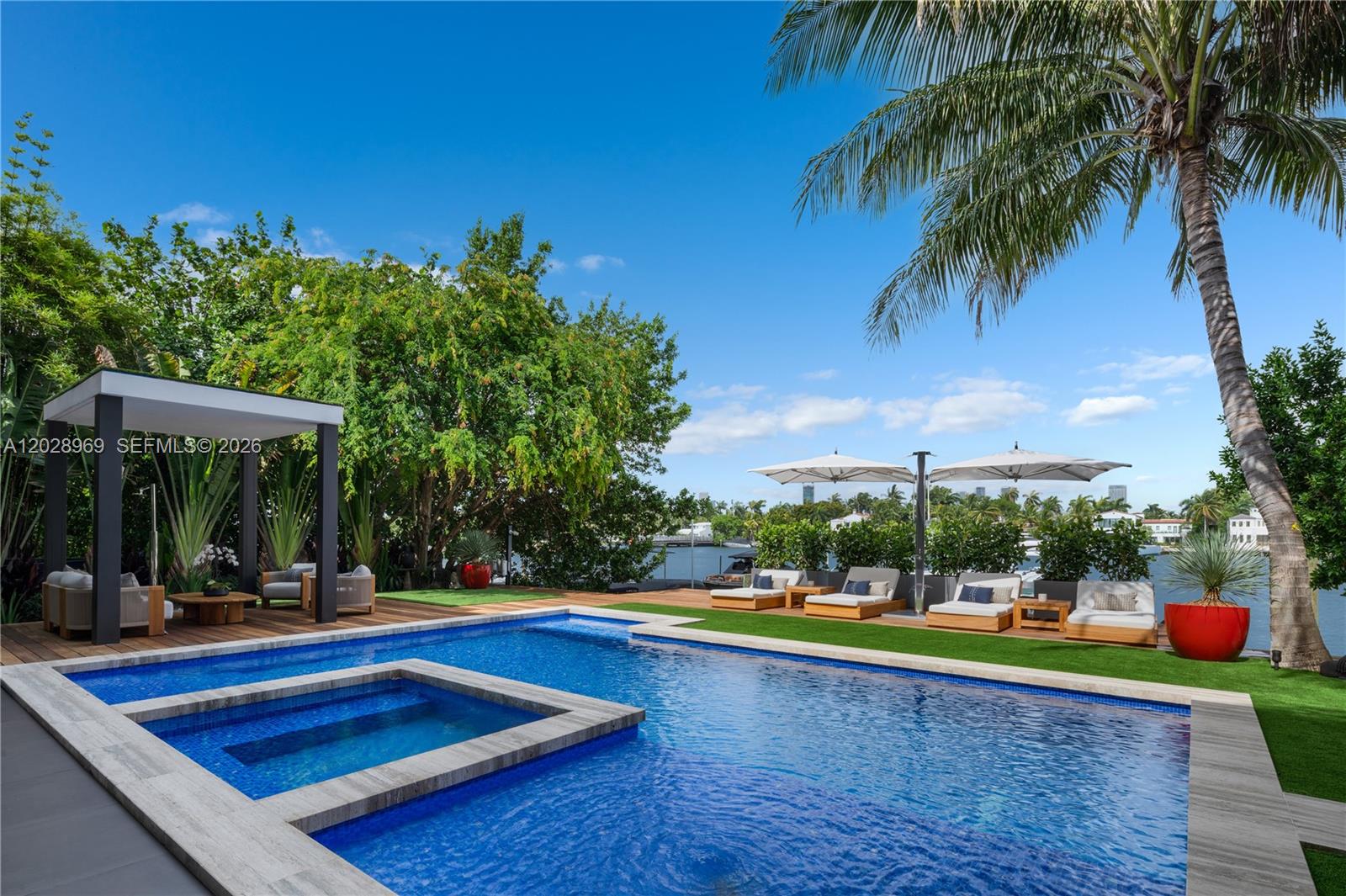 508 W Dilido Dr Miami Beach, FL 33139