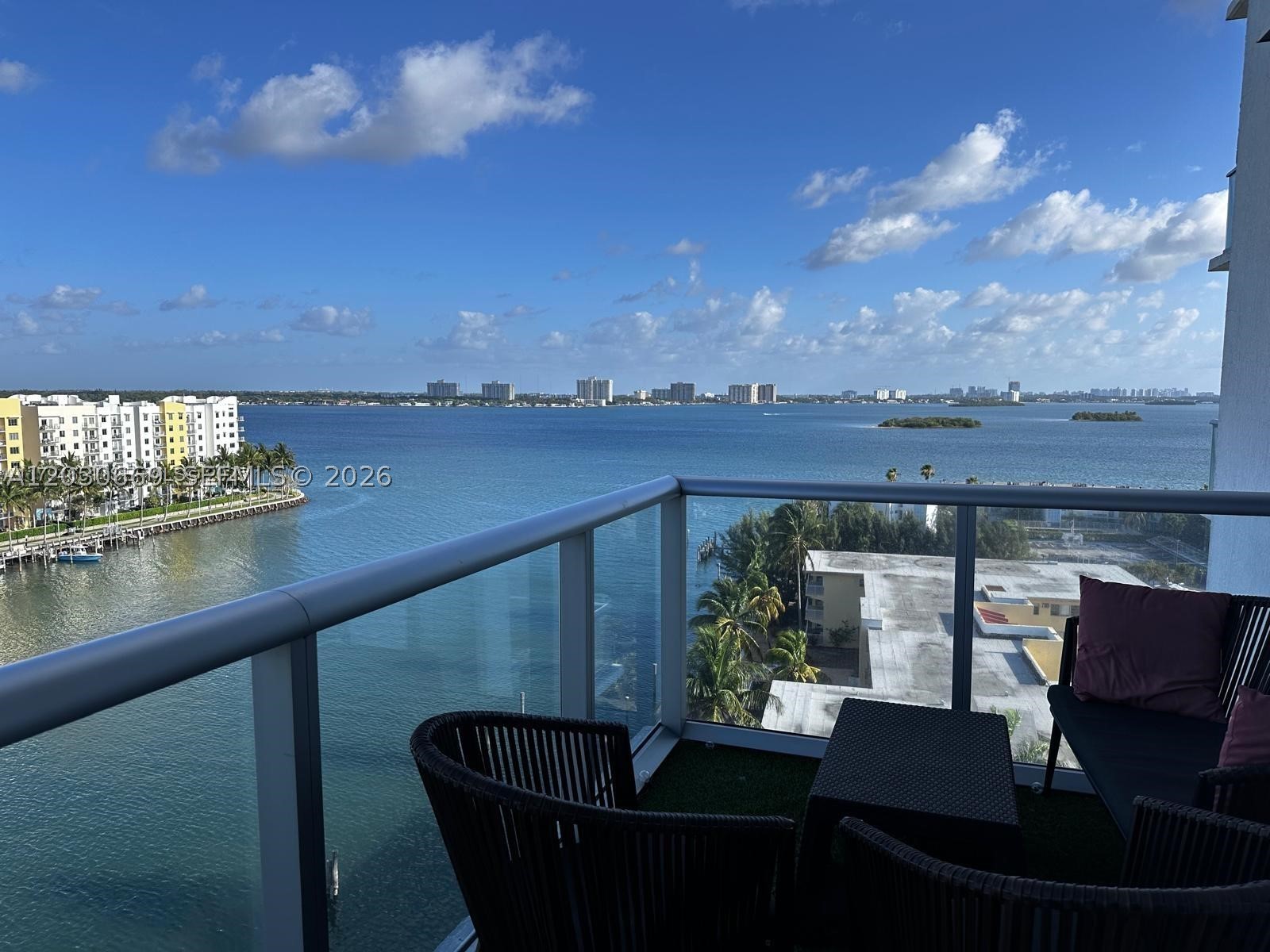 image Eloquence on the Bay35