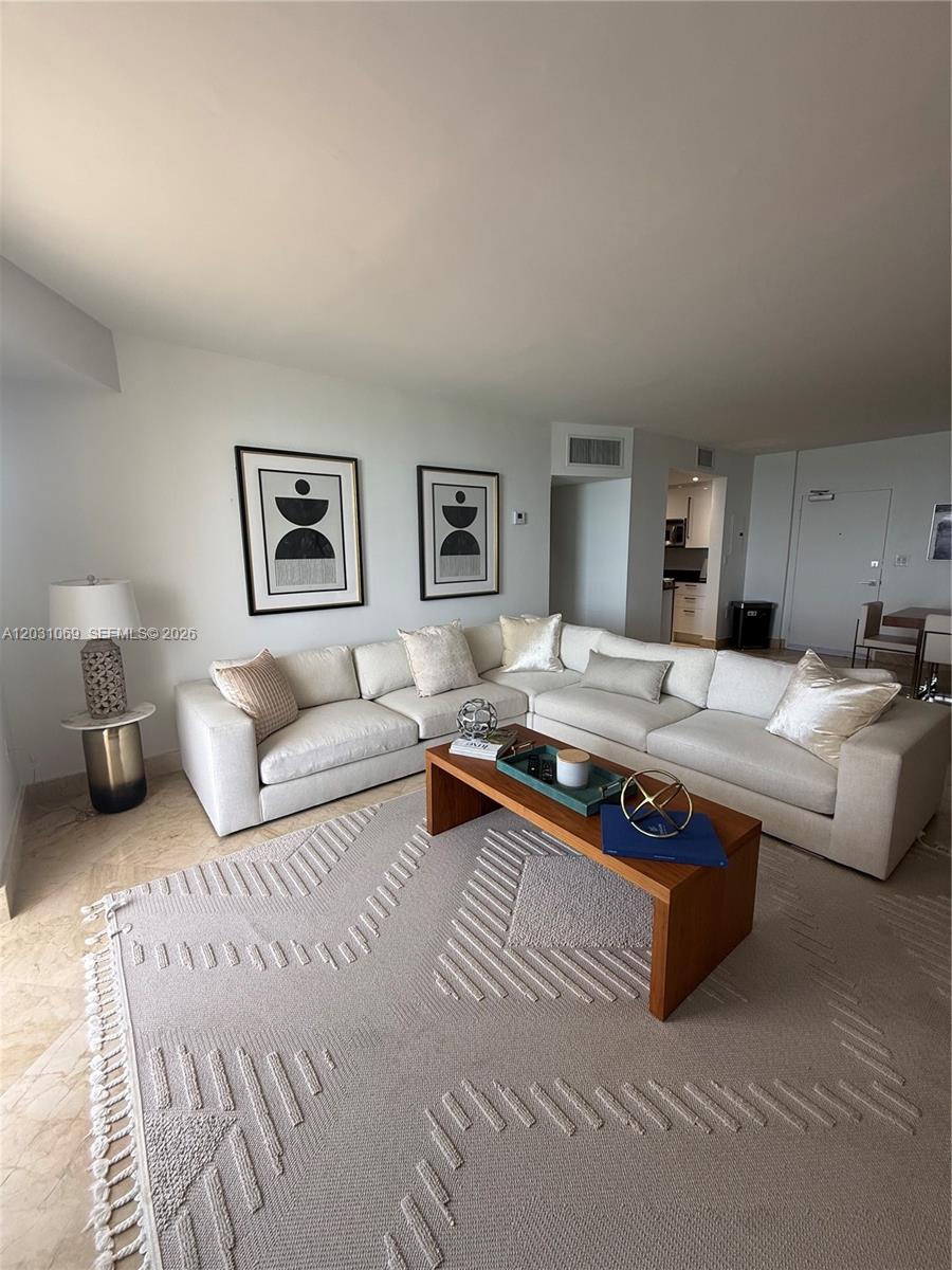 10275 Collins Ave #1221 Bal Harbour, FL 33154