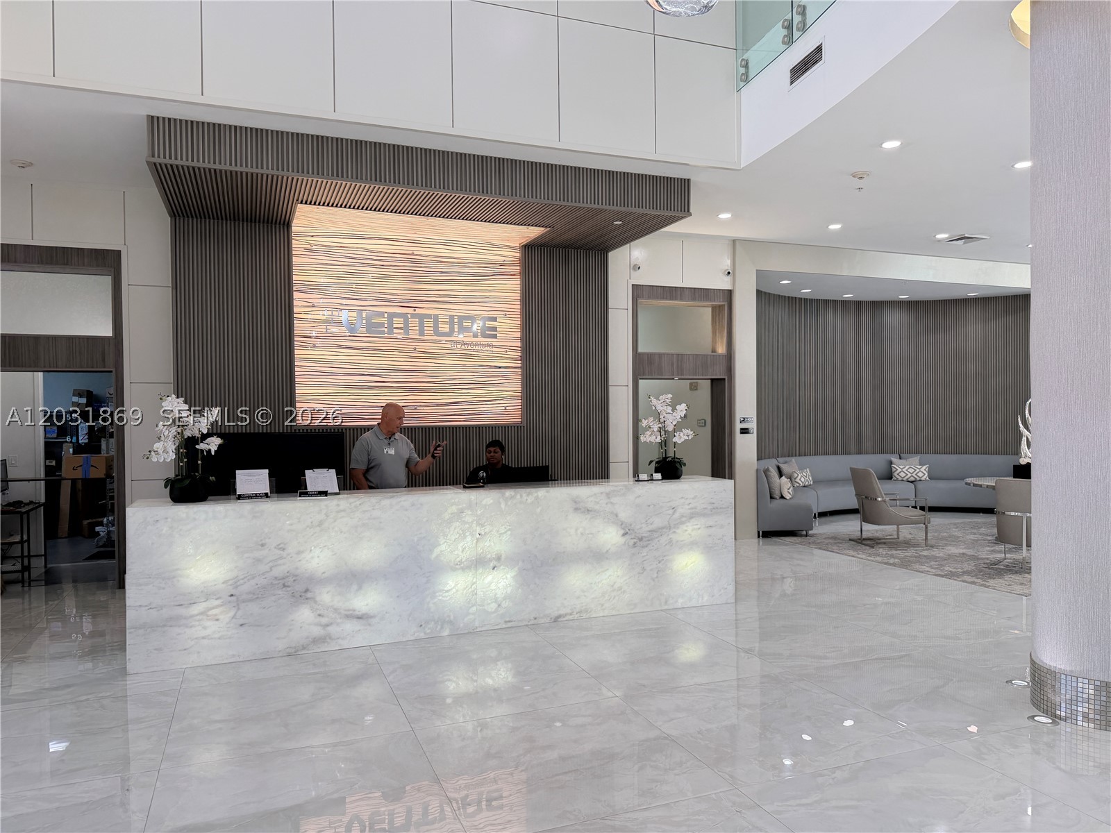 image The Venture at Aventura18