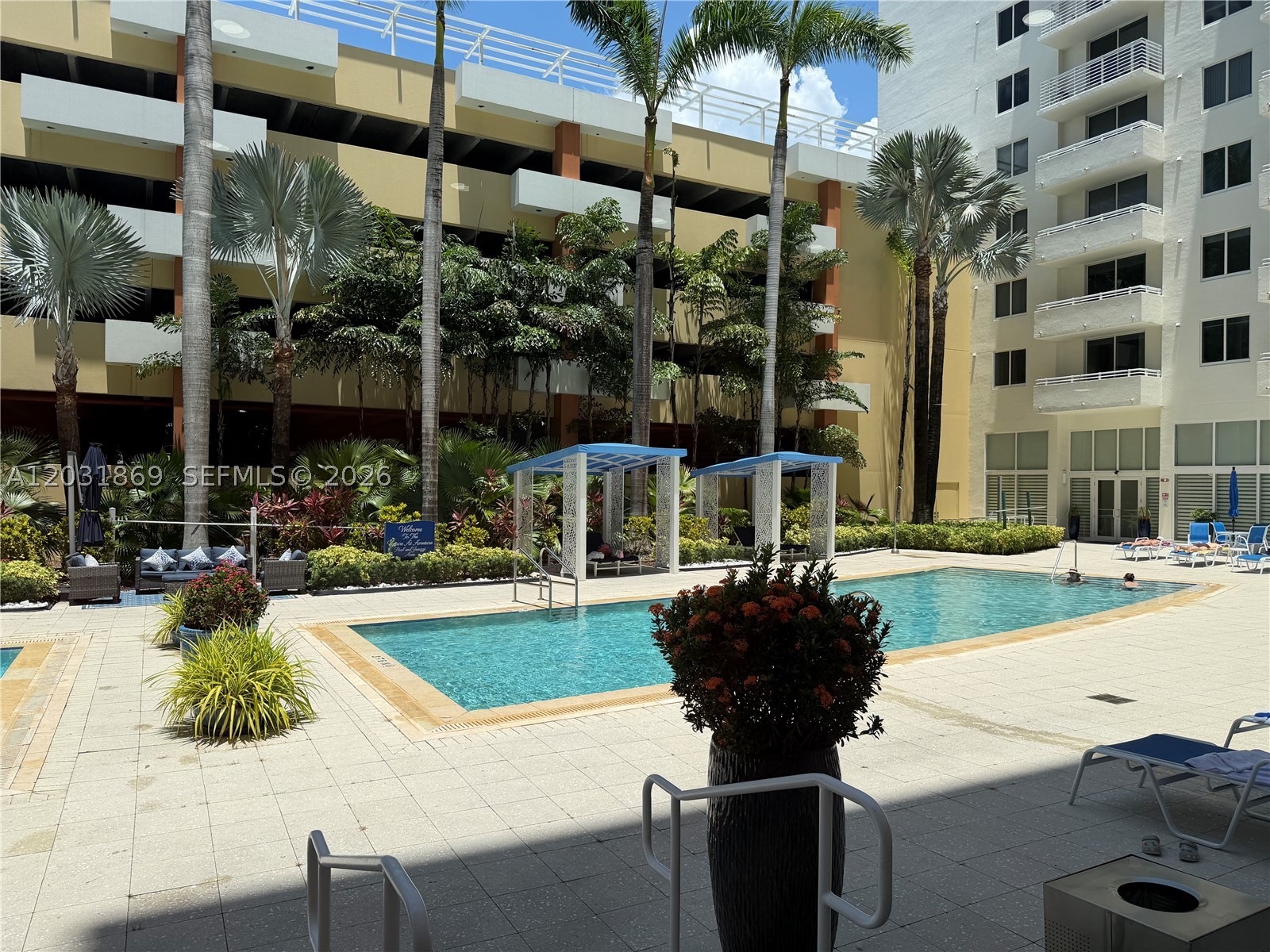 image The Venture at Aventura20