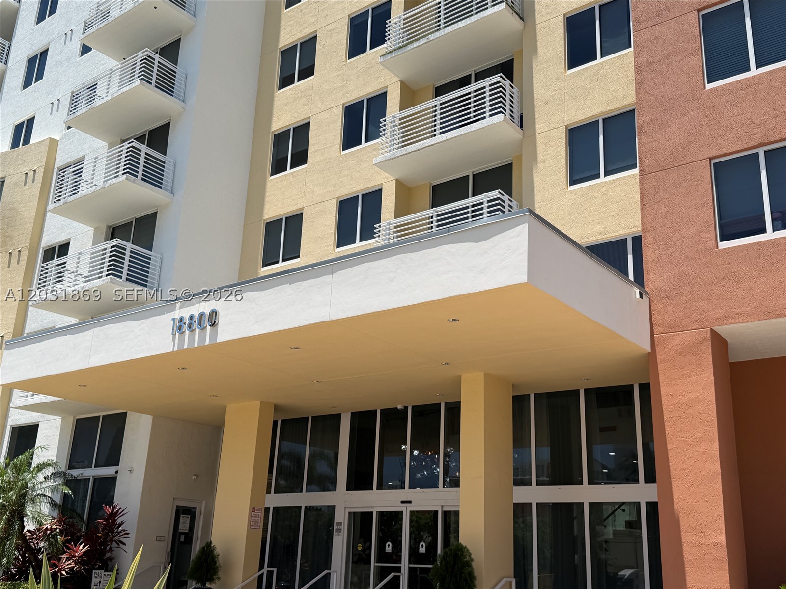 image The Venture at Aventura25