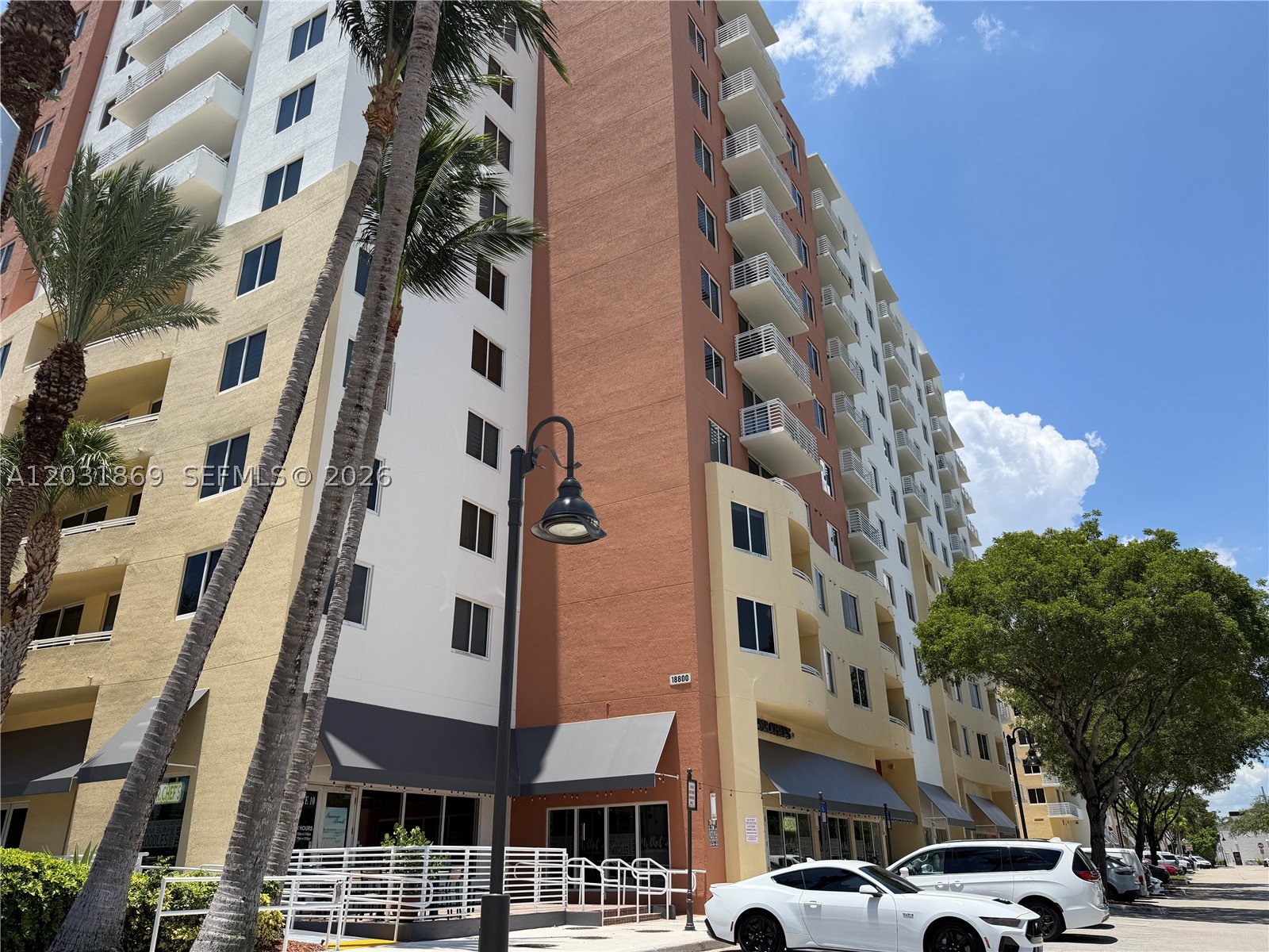 image The Venture at Aventura36