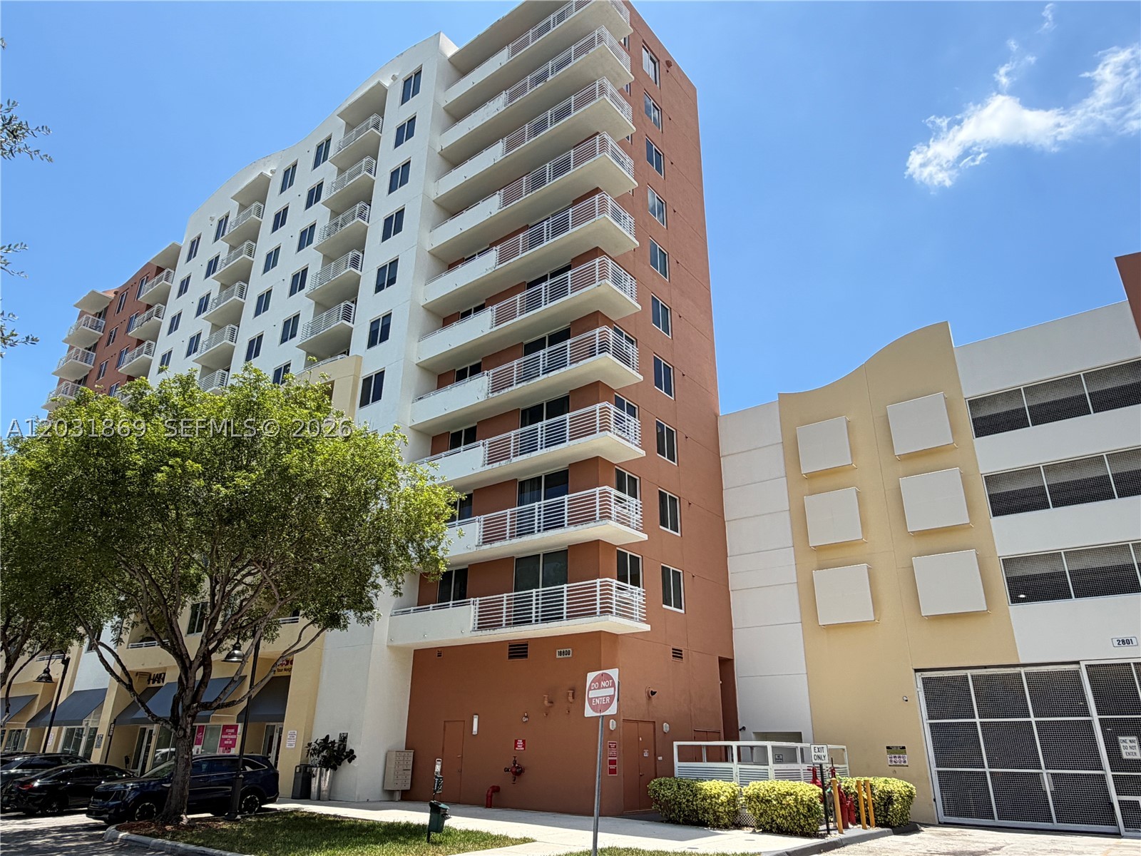image The Venture at Aventura37