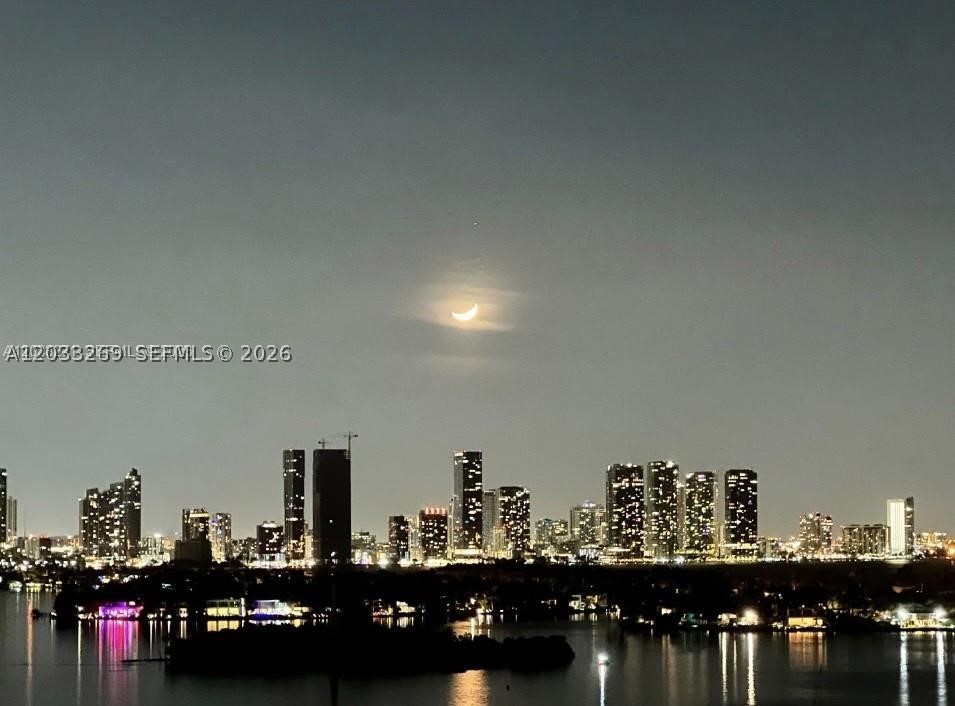 image Mirador 1000 (South Tower)16